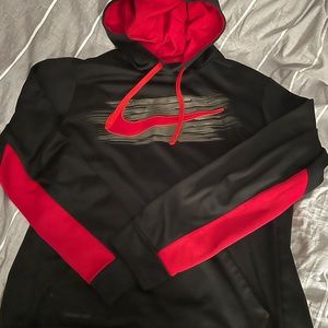 Mens large Nike hoodie very comfortable in great condition